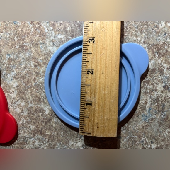 Cat Person Silicone Lid Set - Red, Green, Light Blue. - Small - Picture 3 of 3